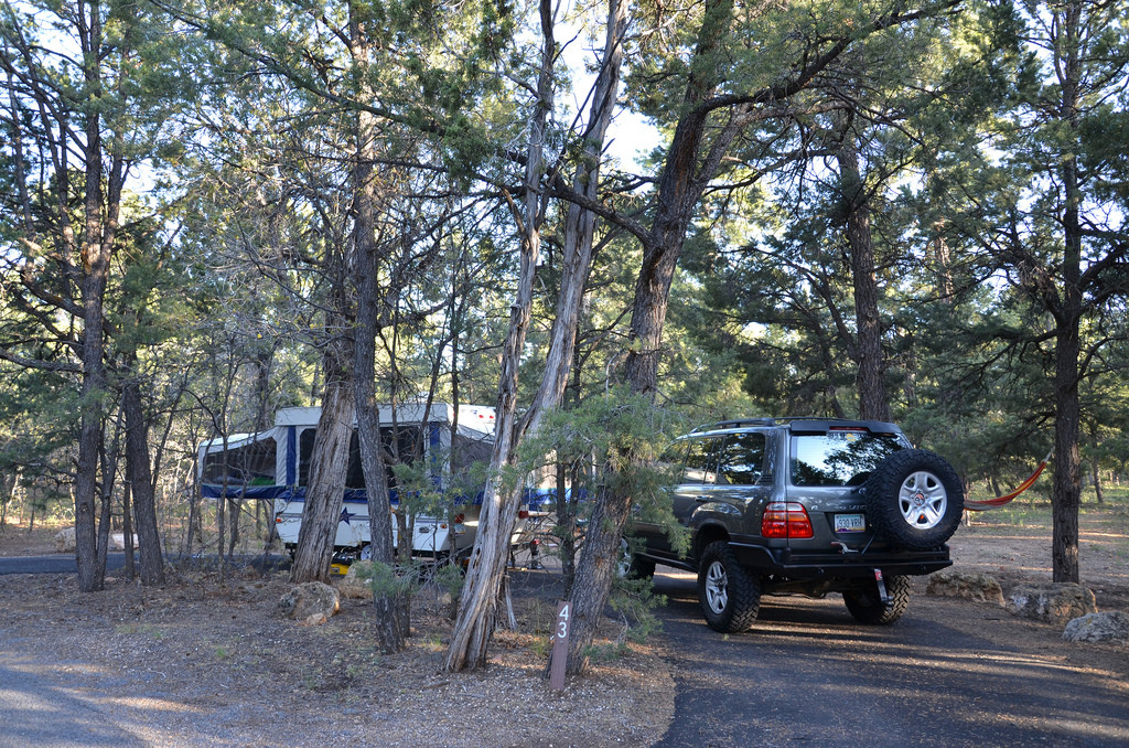 pop up trailer and suv